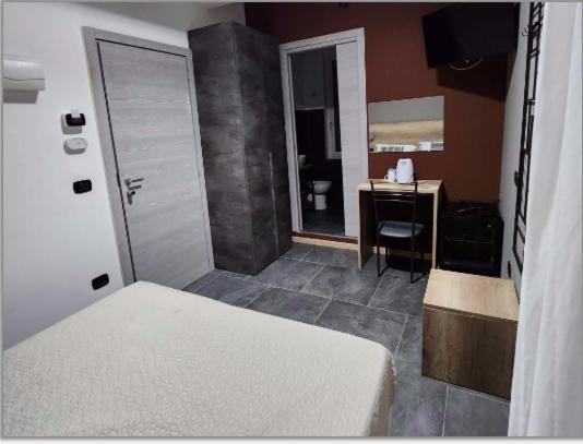 רימיני Hotel Crisvan מראה חיצוני תמונה