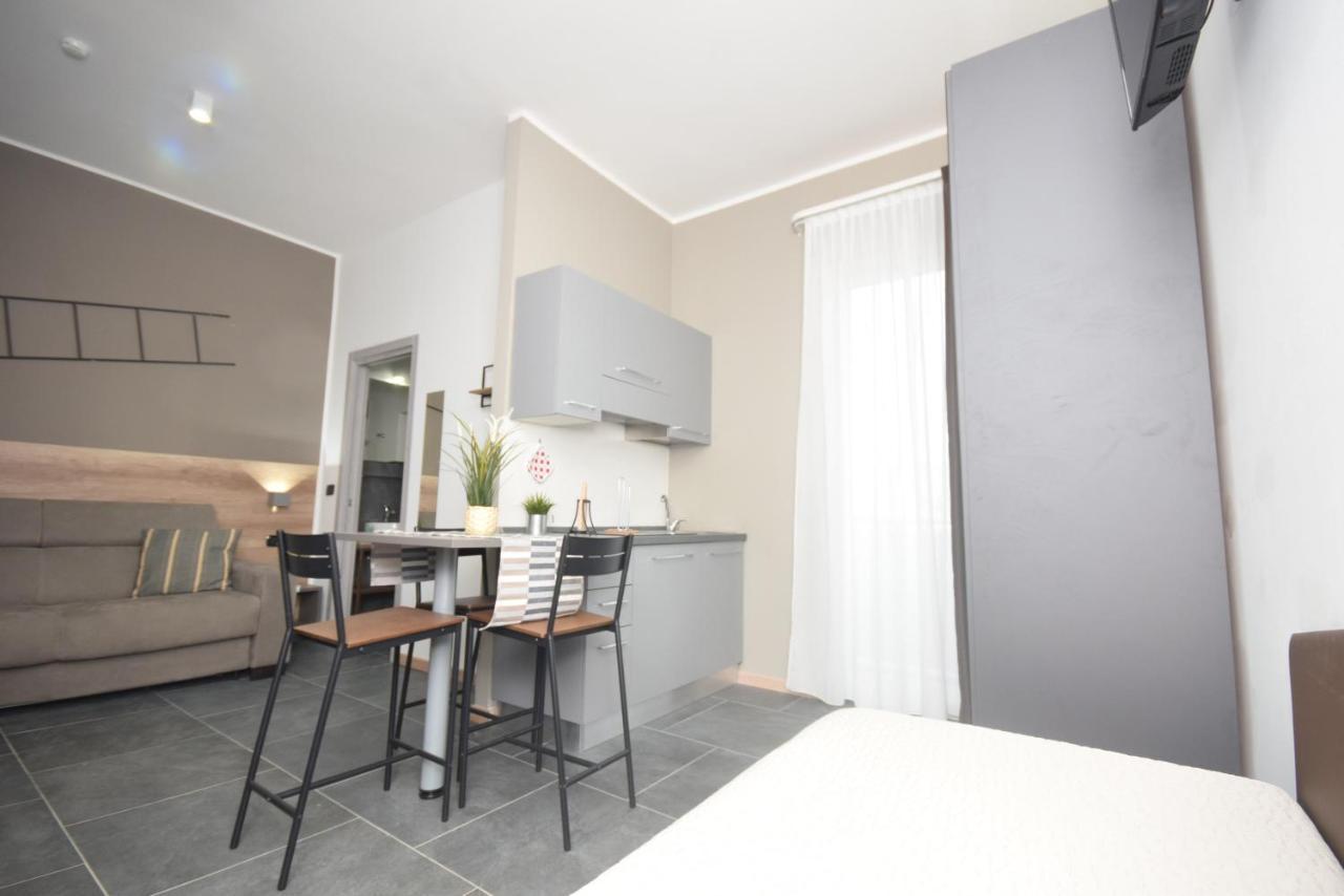 רימיני Hotel Crisvan מראה חיצוני תמונה