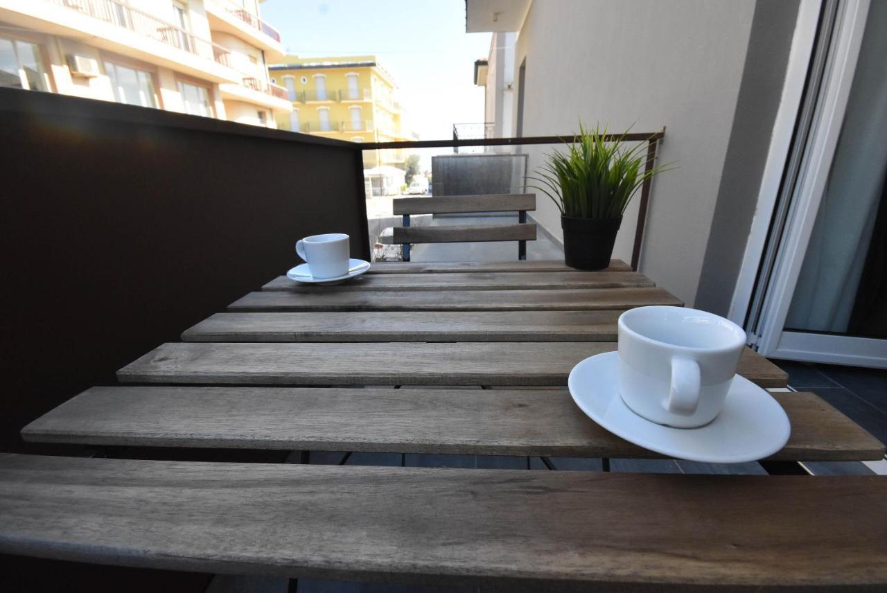 רימיני Hotel Crisvan מראה חיצוני תמונה
